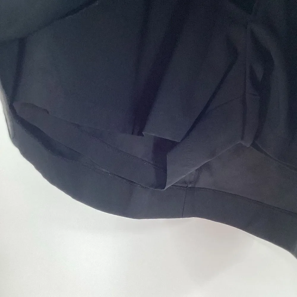 Ladies Nike Golf Skort size 4 Black
